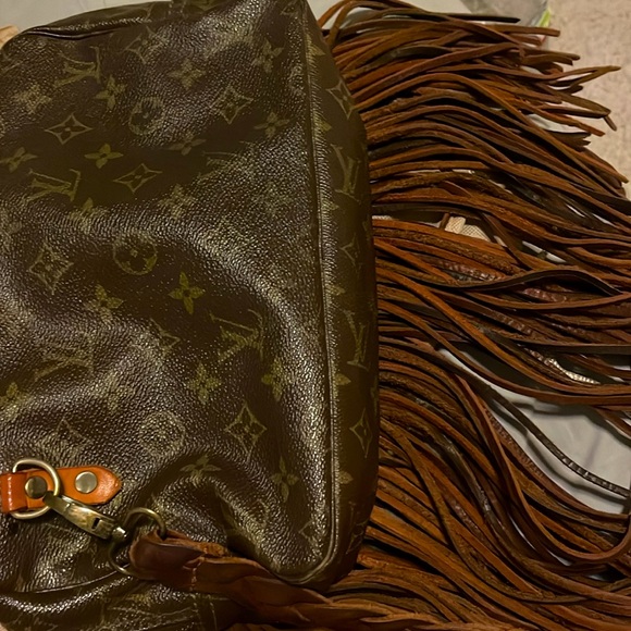 Louis Vuitton Vintage Boho Bag - Picture 4 of 13